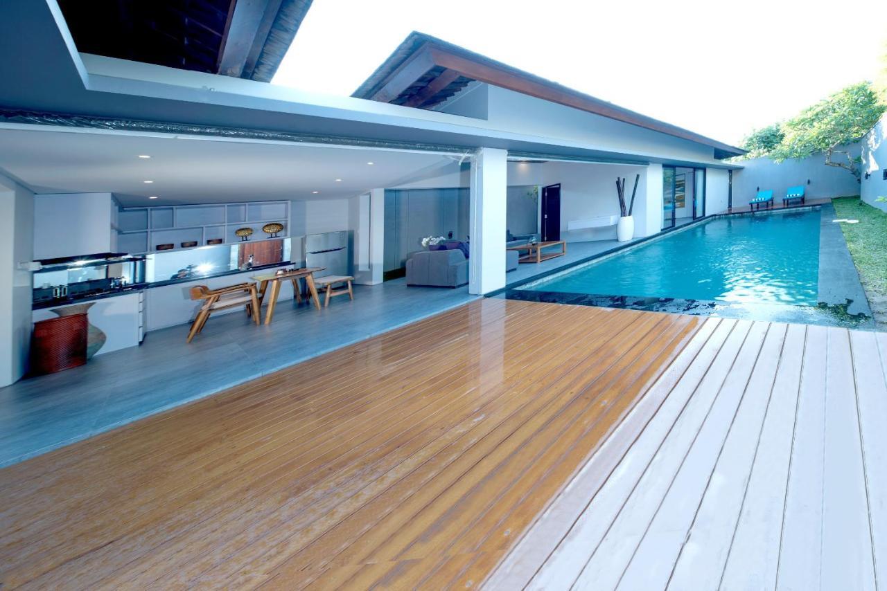Villa Dedayuh Seminyak Exterior photo